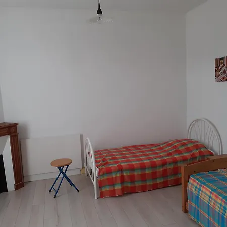 Maison Croisicaise Avec Jardin Et Animaux Bienvenus, Proche Port, 5 Couchages - Fr-1-843-60 *